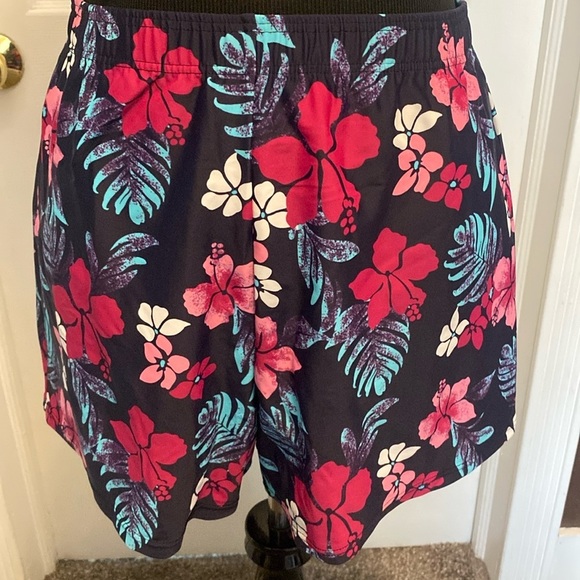 Women’s Swim Shorts Navy Blue Pink Floral sz 10 NWOT - Picture 1 of 4